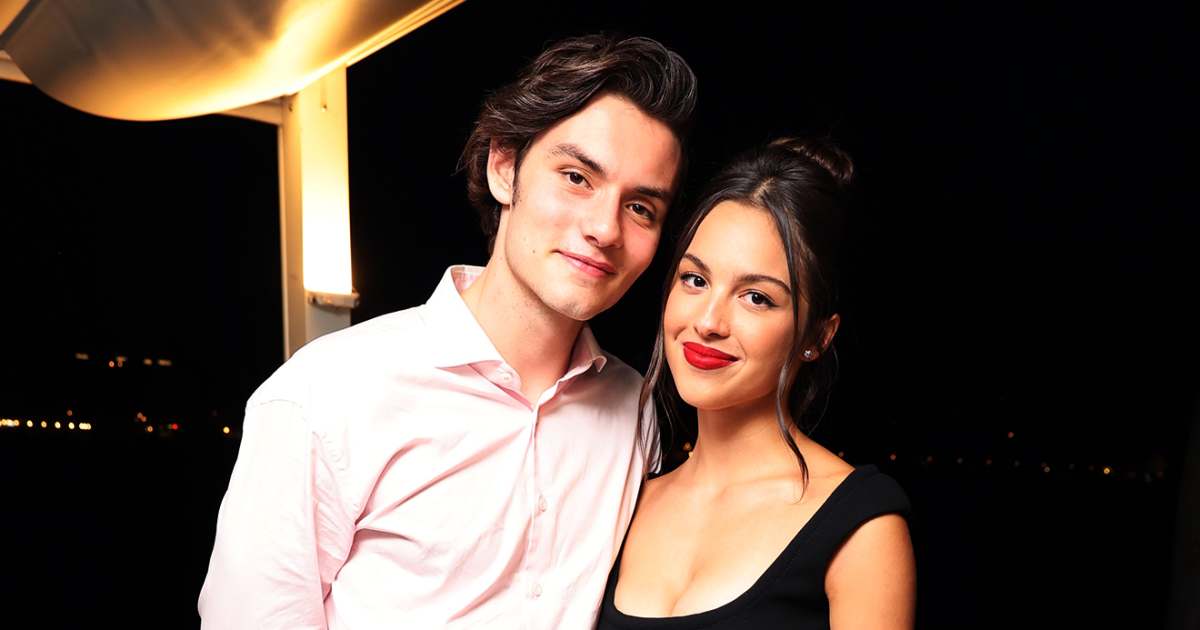 Olivia Rodrigo Shows Off New ‘L’ Necklace for Boyfriend Louis Partridge Olivia Rodrigo Shows Off New ‘L’ Necklace for Boyfriend Louis Partridge