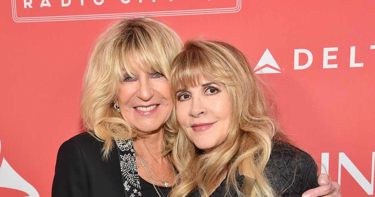 Revisiting Stevie Nicks’ Close Friendship With the Late Christine McVie Revisiting Stevie Nicks’ Close Friendship With the Late Christine McVie