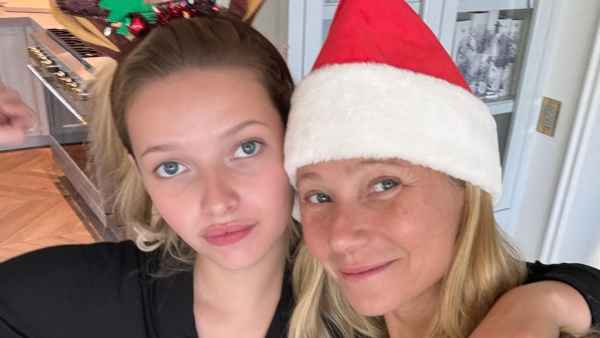 Shallow Hal Director Takes Credit for Gwyneth Paltrow Naming Her Daughter Apple