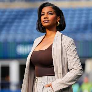 Sideline Reporter Taylor Rooks Dishes on Her Viral Gameday Fits