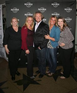 Sister Wives Recap Janelle Says It s About Damn Time Meri Leaves Kody Christine Reacts With Hug 766
