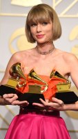 Taylor Swift at the 2016 Grammy Awards