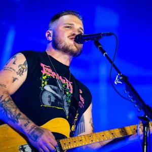 Zach Bryan Gives Shout Out to People Who Love Me as He Takes the High Road in New Song