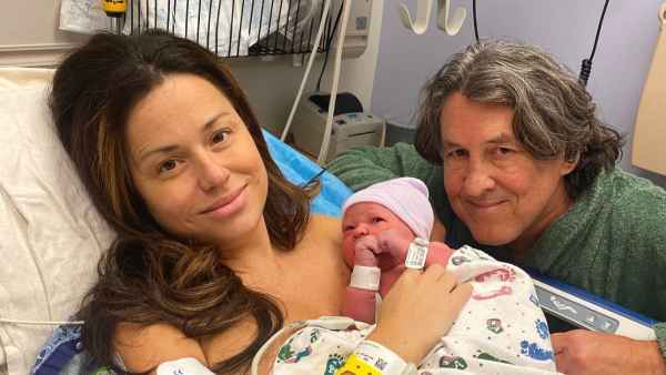 Cameron Crowe Welcomes First Baby With GF Anais