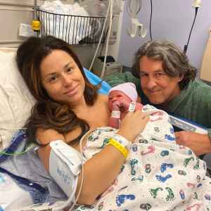 Cameron Crowe Welcomes First Baby With GF Anais