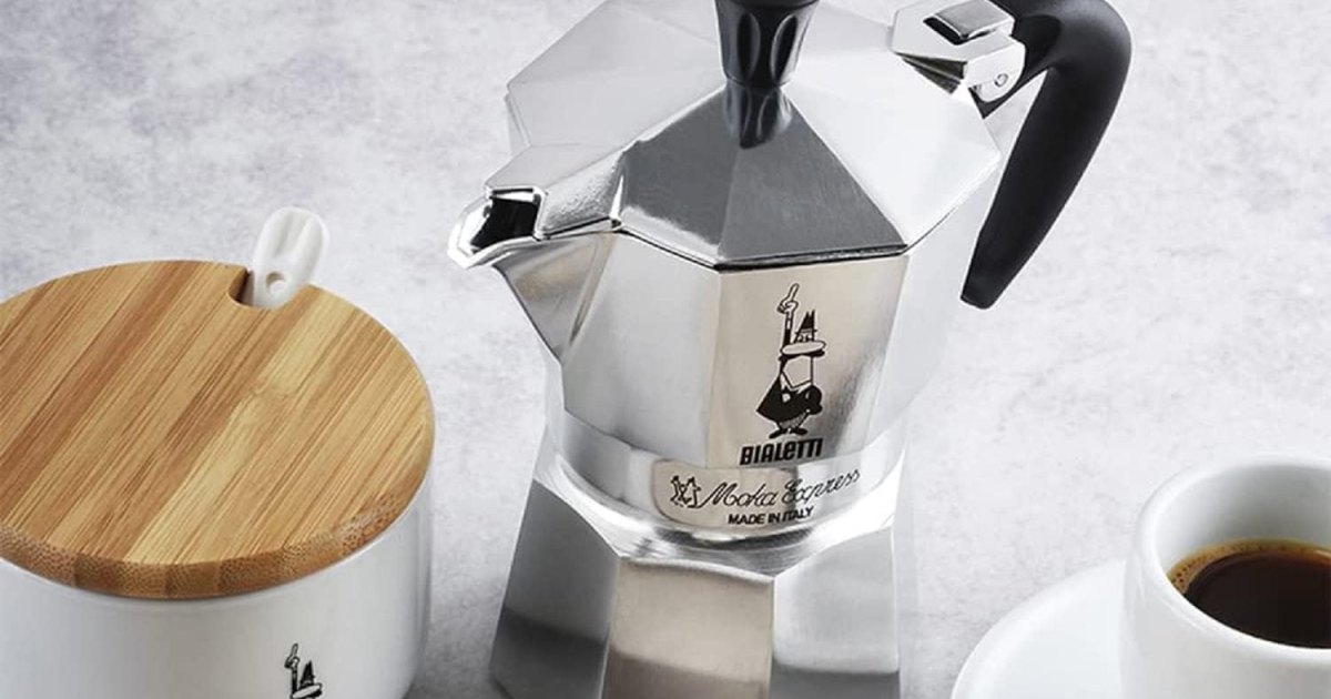 Kate McKinnon Uses the Same $37 Moka Espresso Pot as Me Kate McKinnon Uses the Same $37 Moka Espresso Pot as Me