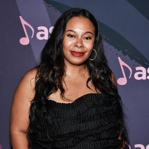 Radio Host Robin Ayers Dies at 44