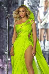 Beyonce's Christmas Halftime Show