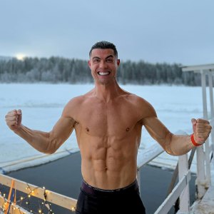 Cristiano Ronaldo Celebrates Christmas With Shirtless Photo in the Snow