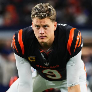 Did a Break In at Joe Burrow s House Just Confirm His Swimsuit Model Girlfriend 294