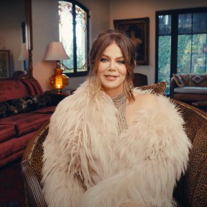 Fans Think Khloe Kardashian Looks Unrecognizable in New Video