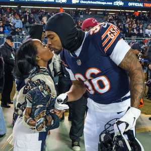 Feature Simone Biles and Husband Jonathan Owens Pack on the PDA Before Bears Game