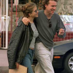 Jennifer Aniston and ‘Perfect Guy’ Tate Donovan’s ‘Painful’ Split on ‘Friends’ Set: Romance Rewind