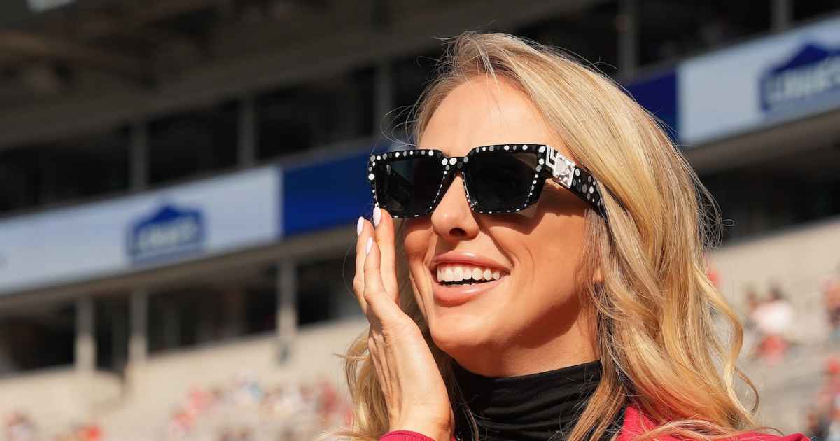 Pregnant Brittany Mahomes Steals the Show in Red Leather at Chiefs Game Pregnant Brittany Mahomes Steals the Show in Red Leather at Chiefs Game