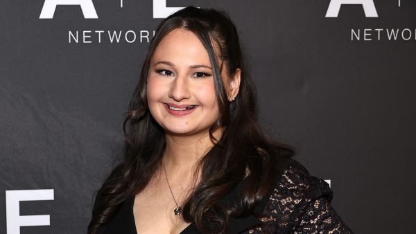 Gypsy Rose Blanchard Recalls Life With Mom Dee Dee in New Book