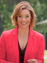 Hallmarks New Dating Series Small Town Setup Has Parents Helping Their Adult Children Find Love