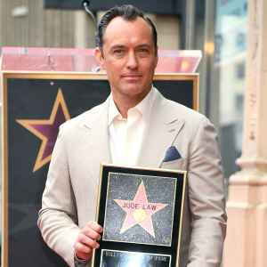 Jude Law Calls Postponed Hollywood Walk of Fame Ceremony After Mother's Death 'Emotional Experience'