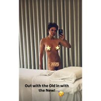 Lisa Rinna Goes Naked to Celebrate New Years
