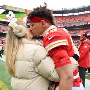 Pregnant Brittany Mahomes Goes Cozy in Caramel for Husband Patrick Mahomes' Chiefs Away Game