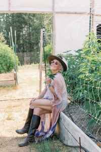 Ricki Lake Suggests Watching Episodes Of Her Talk Show Out Loud