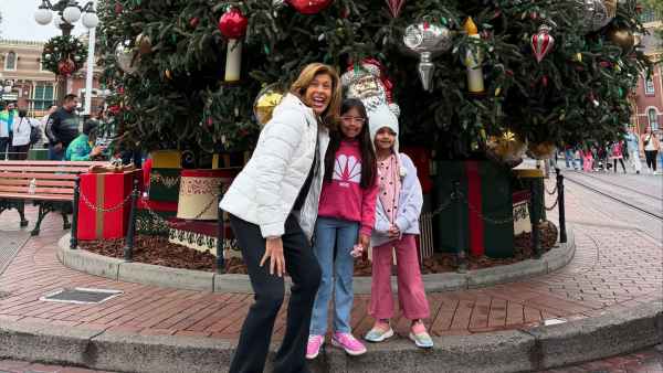 Hoda Kotb Takes Daughters to Disneyland Ahead of Hosting Rose Parade