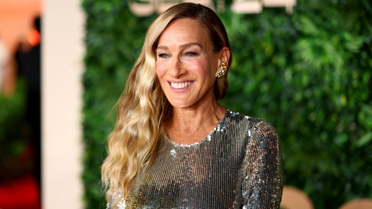 JEDDAH, SAUDI ARABIA - DECEMBER 12: Sarah Jessica Parker attends the Closing Night Red Carpet at the Red Sea International Film Festival 2024 on December 12, 2024 in Jeddah, Saudi Arabia. (Photo by Tim P. Whitby/Getty Images for The Red Sea International Film Festival)