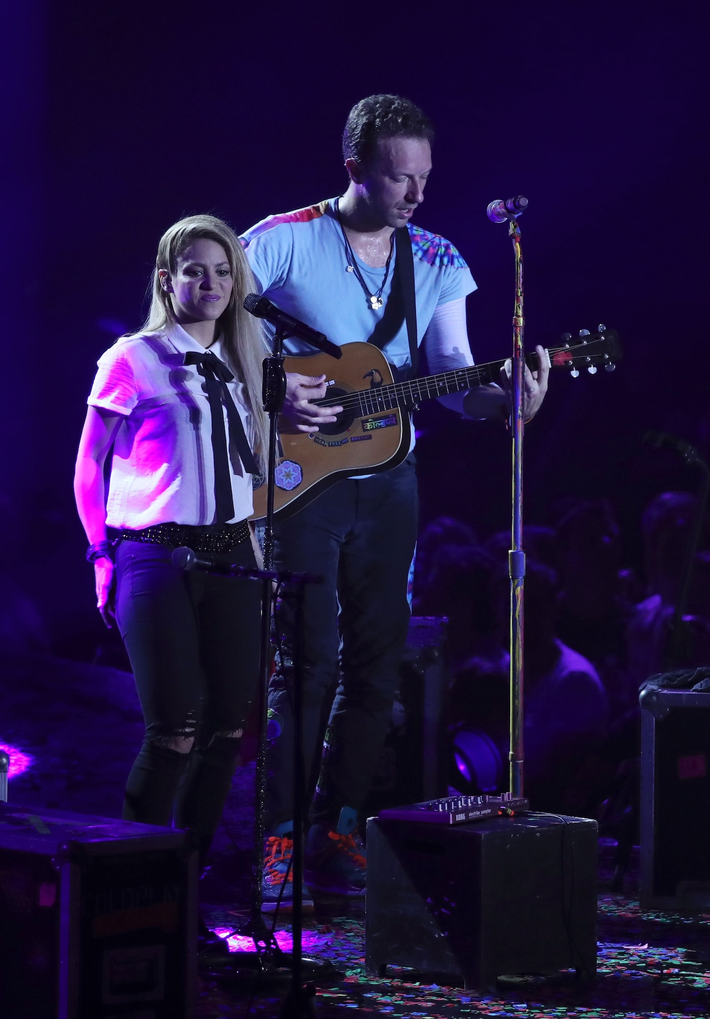 Chris Martin Checked on Shakira ‘Every Day’ Amid Gerard Pique Split
