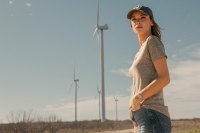 Kayla Wallace Watched the Trials of OJ Simpson and Johnny Depp to Prepare for the Role of Landman's Lawyer