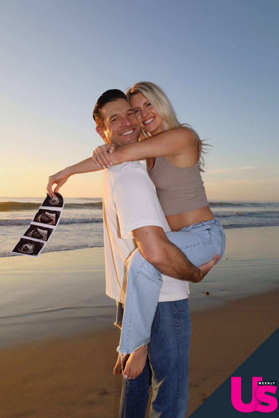 Bachelorette Alum Garrett Yrigoyen Wife Alex Is Pregnant With Their 1st Baby Bugged