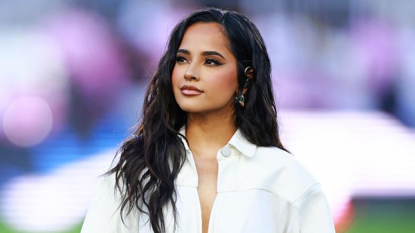 Becky G on California Wildfires Aid With Zoe Saldana Leading the Female Premio Lo Nuestro Nominations 960