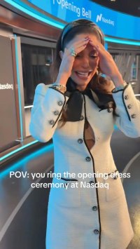 Bethenny Frankel's Dress Opens Up and Reveals Her Bra at the Nasdaq 725 Event