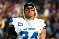 Detroit Lions LB Alex Anzalone Shares Gnarly Photo of Broken Forearm