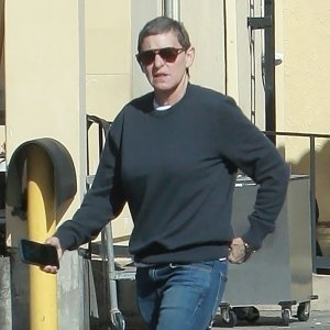 Ellen Degeneres Backgrid Ellen DeGeneres Debuts Grey Hair as She Returns to Montecito from UK