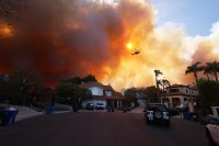 Extravagant Hollywood Stars Hotel Welcomes Firefighters LA Fire Evacuees