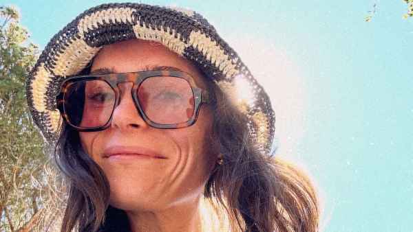Food Influencer Rebecca Wylie Simms Dead at 39 Mourned by Mandy Moore