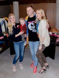 (right) Heidi Montag, son, Gunner, Spencer Pratt, Stephanie Pratt