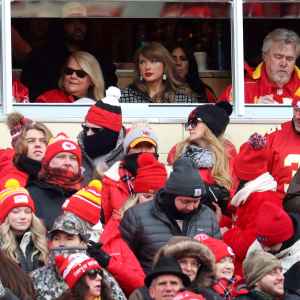 KANSAS CITY, MISSOURI - JANUARY 18: Singer-songwriter Taylor Swift looks on during the first quarter in the AFC Divisional Playoff between the Houston Texans and the Kansas City Chiefs at GEHA Field at Arrowhead Stadium on January 18, 2025 in Kansas City, Missouri. (Photo by Jamie Squire/Getty Images)