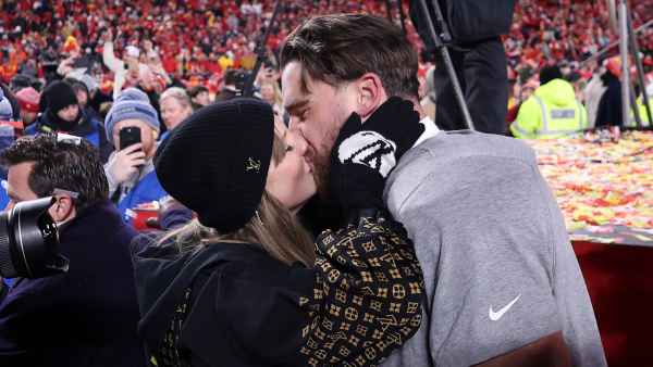 Taylor Swift Listens to ‘New Heights’ Podcast ‘Every Week’ — According to Host Travis Kelce