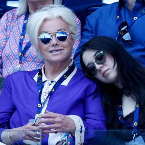 Hugh Jackmans Daughter Steps Out With Mom After Actor Confirms New Romance