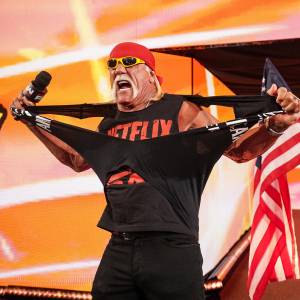 Hulk Hogan Booed During WWE Raw Premiere on Netflix