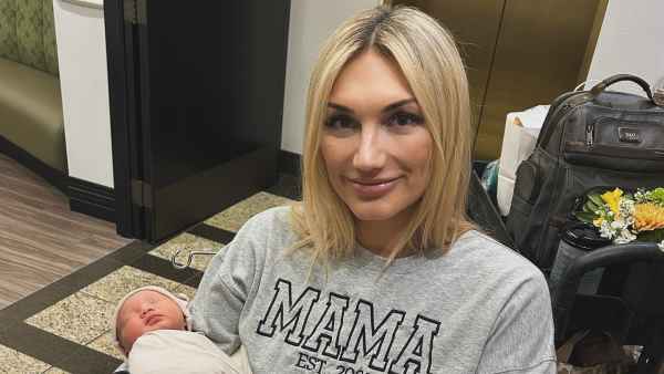 Hulk Hogan Daughter Brooke Hogan Gives Birth Welcomes Twins With Husband