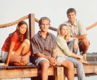 James Van Der Beek Reacts to Cute Fake Reunion Photo of Dawson's Creek Cast 579