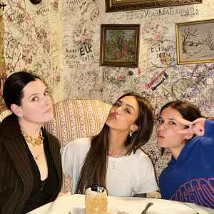 Jessica Alba Takes Girls Trip to New York City After Confirming Cash Warren Split