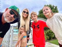 The Jessica Simpson Family Guide