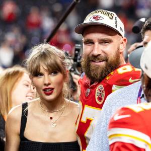 Jewelry Designer Stephanie Gottlieb Reveals How Taylor Swift Wore Her Custom 87 Necklace to Super Bowl