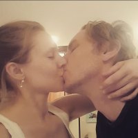 Kristen Bell Packs on the PDA With Dax Shepard in Birthday Throwback Photos