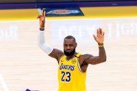LeBron James Has Sweet Moment With Young Fan After She Breaks Down In Tears Court 6132