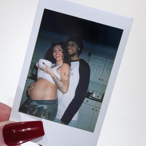 Little Mix Alum Jesy Nelson Is Pregnant, Seemingly Expecting Twins With Zion Foster: 'Eating for 3'