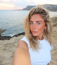 Only the Star Bonnie Blue fans share why her events are the best place for men to cheat 263