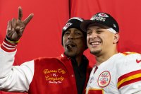 Patrick Mahomes' father casts shadow at bills fans after AFC championship